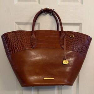 Luxurious Brown Leather Tote Bag